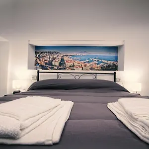 https://almat-domus.hotels-amalfi.com